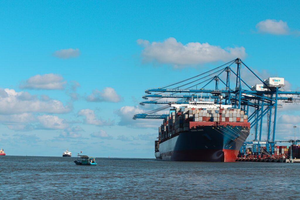 smart logistics networks global — shipping containers port terminal tracking