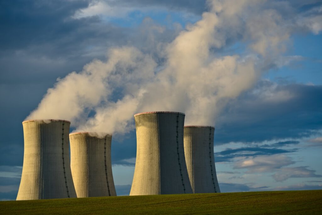 nuclear energy re-emerging global — Nuclear reactor cooling towers steam